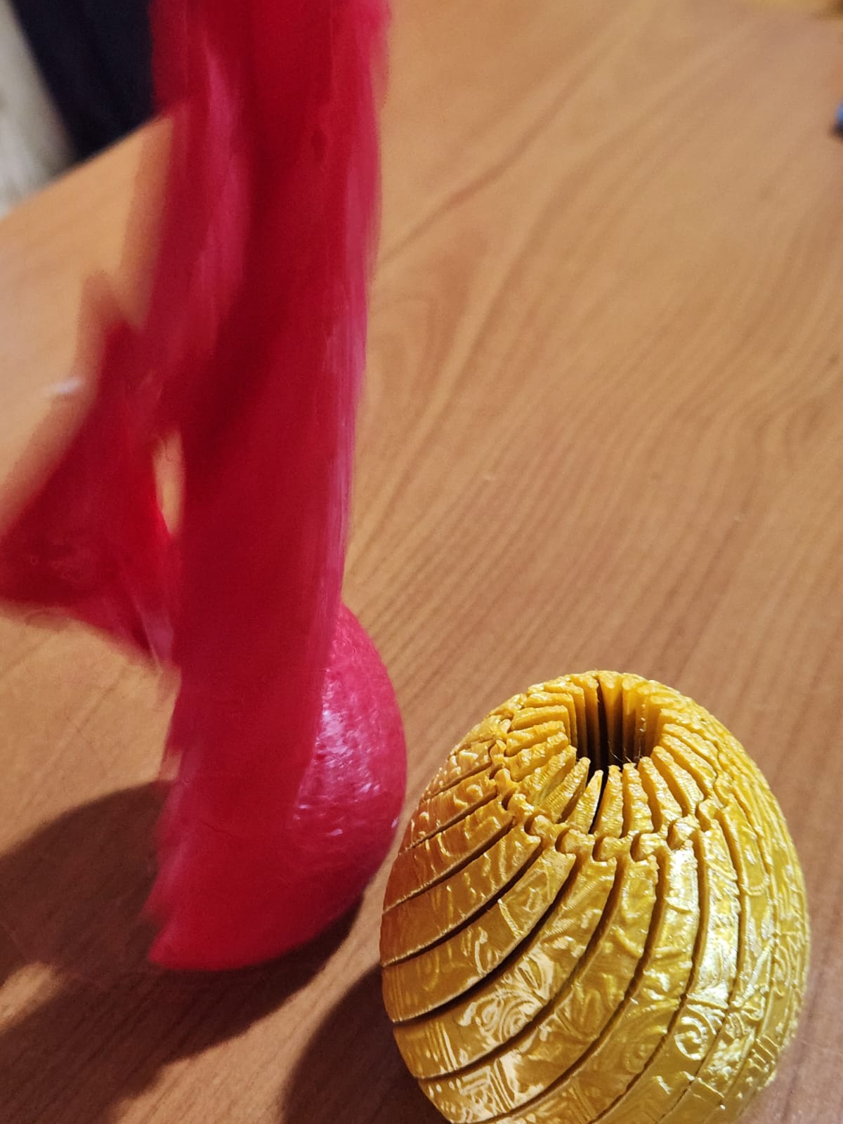 Florero Decorativo Orgánico Impreso en 3D — Diseño Artístico Retorcido | SLGo3D