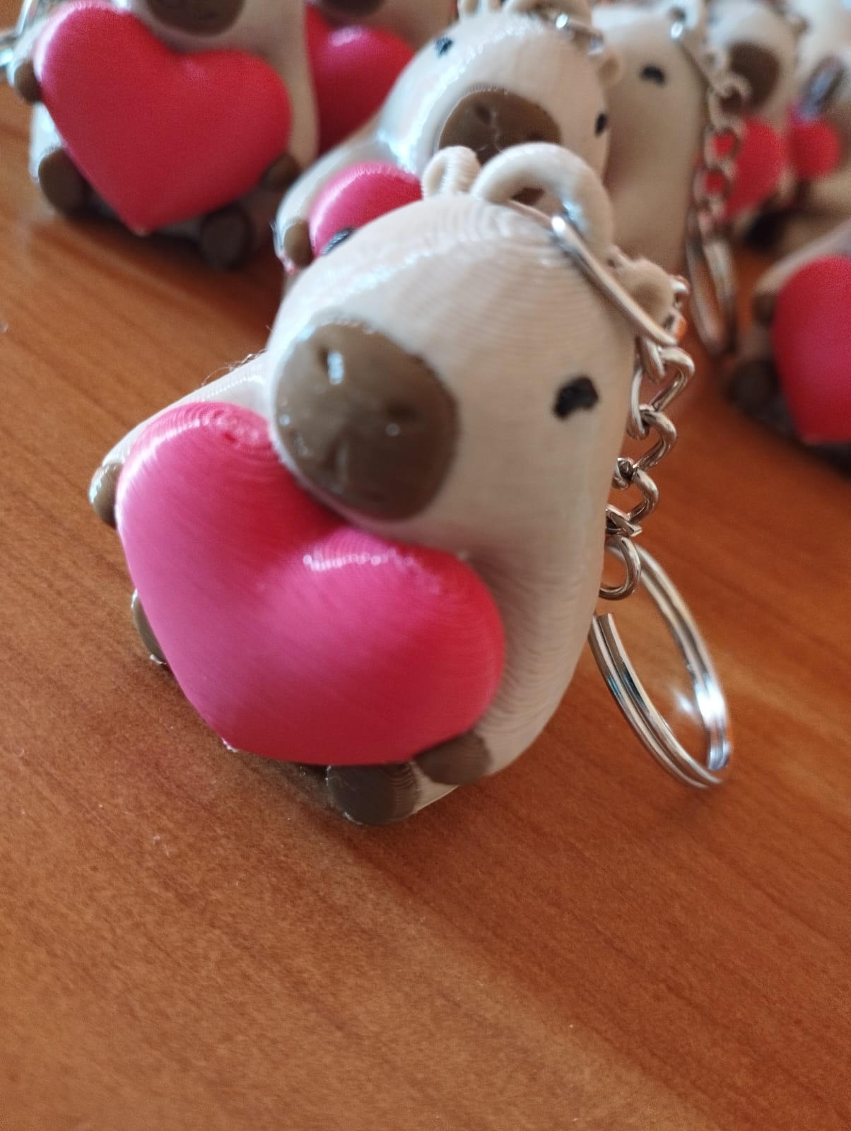 Llavero Capibara con Corazón Impreso en 3D — Kawaii y Adorable | SLGo3D