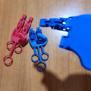 Mano Articulada Flexi Impresa en 3D — Dedos Móviles Independientes | SLGo3D