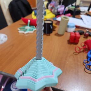 Trompo Artístico Decorativo Impreso en 3D — Con Palo Helicoidal | SLGo3D